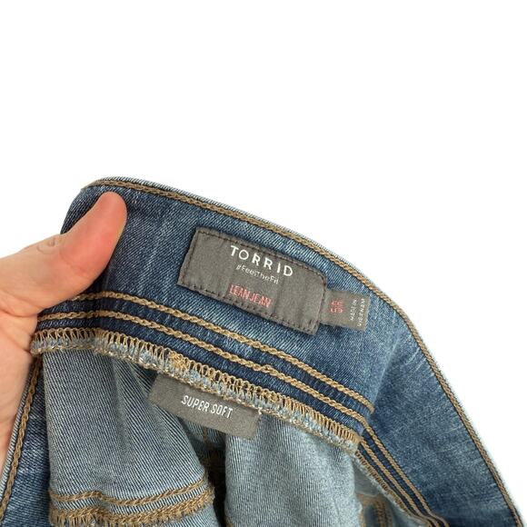Torrid Super Soft Lean Jean Distressed Pull On Stretch High Rise Womens Plus 5x - Picture 5 of 7